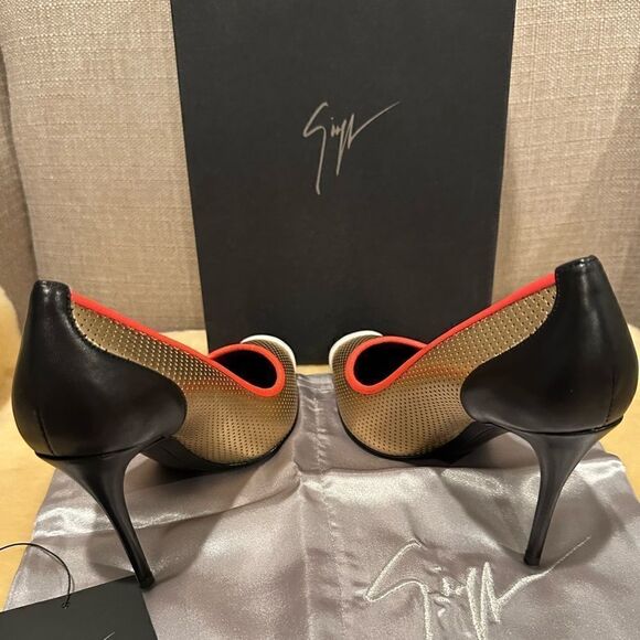 Giuseppe Zanotti scarppa leather pumps size EU 36( US6) and EU 36,5( US 6,5) new - Picture 4 of 14